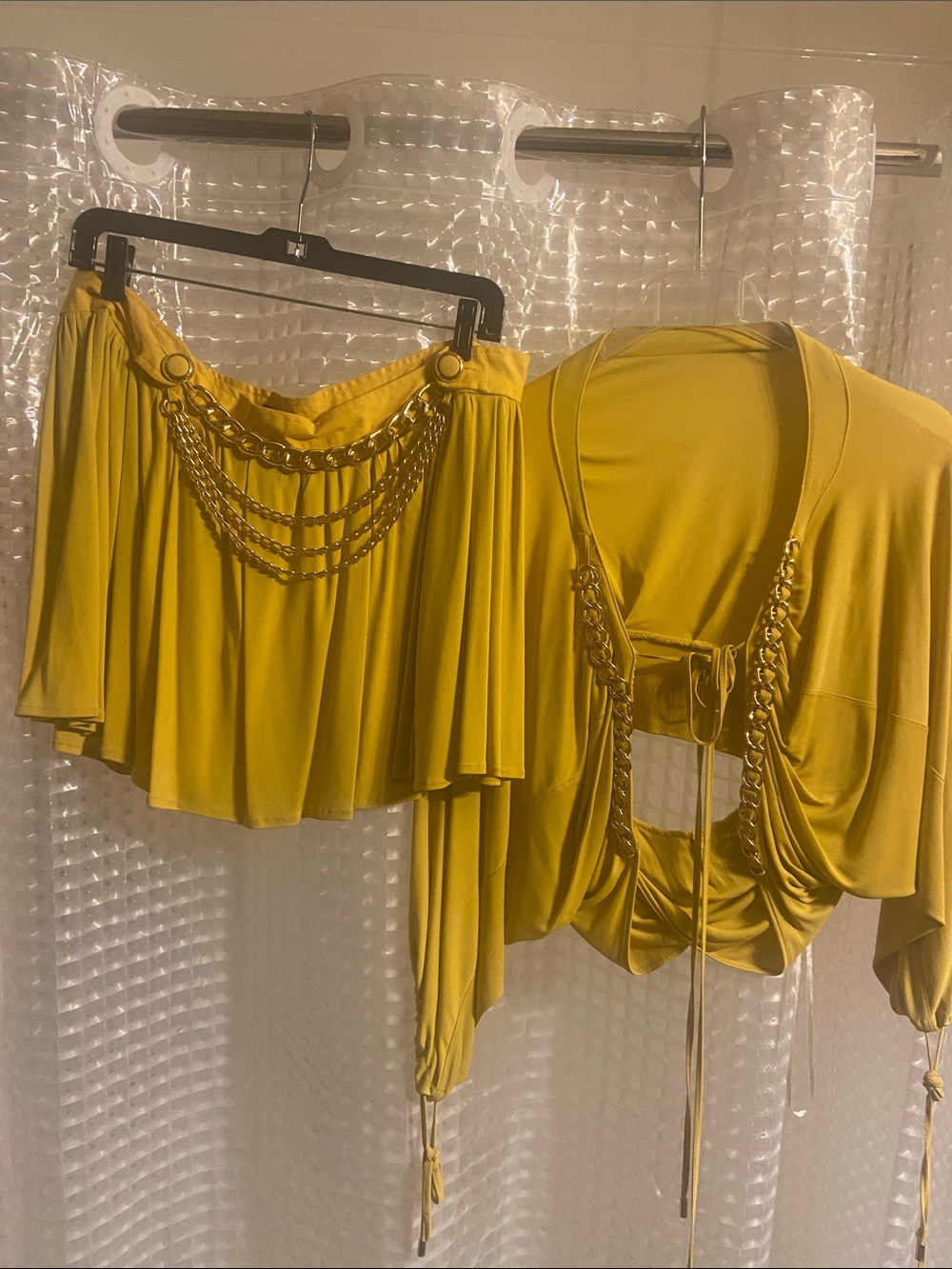 D&G Golden Fluid Yellow Chain-Accent Two-Piece Skirt Set size Med